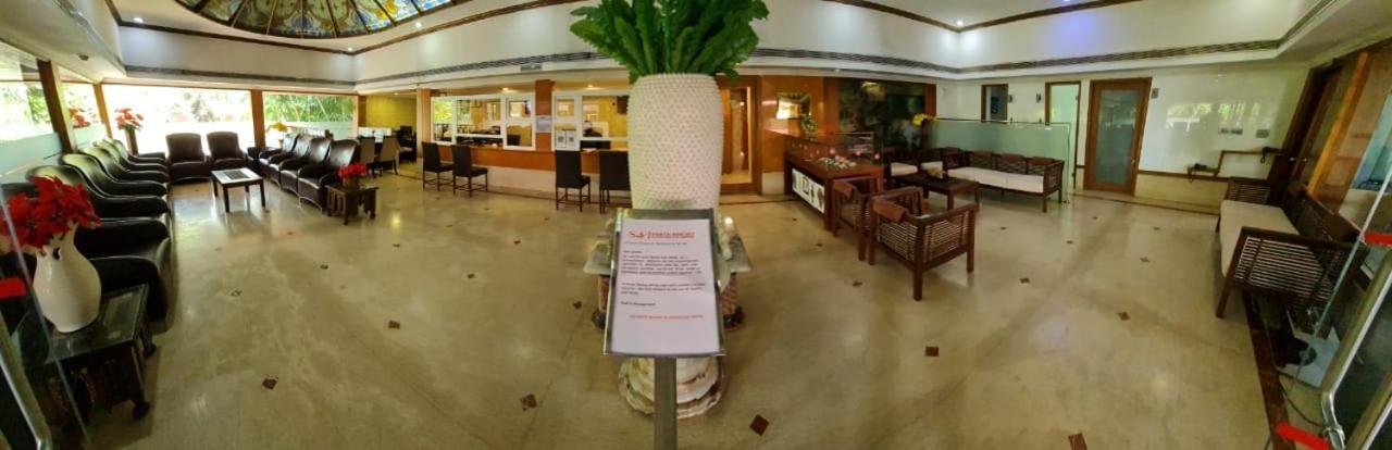 Saj Earth Resort & Convention Center , Kochi Недумбассери Экстерьер фото