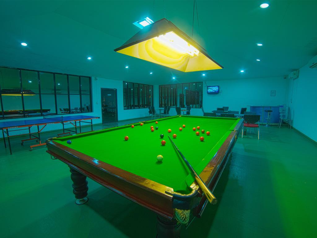 Saj Earth Resort & Convention Center , Kochi Недумбассери Экстерьер фото