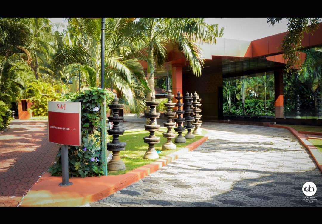 Saj Earth Resort & Convention Center , Kochi Недумбассери Экстерьер фото