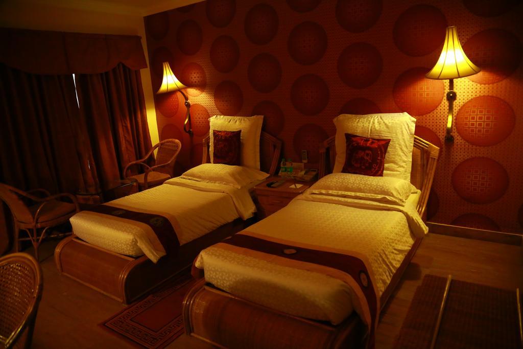 Saj Earth Resort & Convention Center , Kochi Недумбассери Экстерьер фото