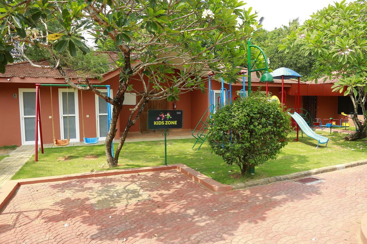 Saj Earth Resort & Convention Center , Kochi Недумбассери Экстерьер фото