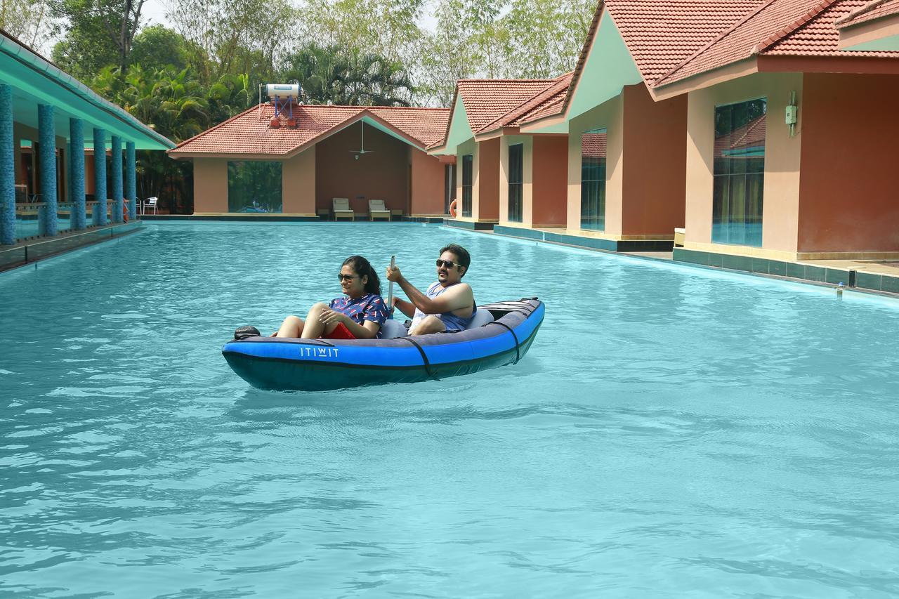 Saj Earth Resort & Convention Center , Kochi Недумбассери Экстерьер фото