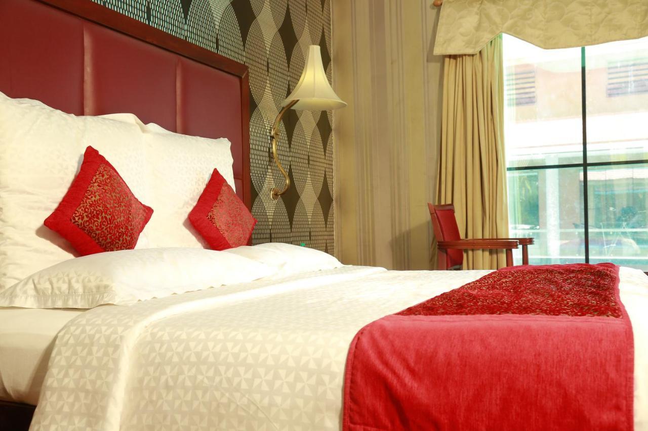 Saj Earth Resort & Convention Center , Kochi Недумбассери Экстерьер фото